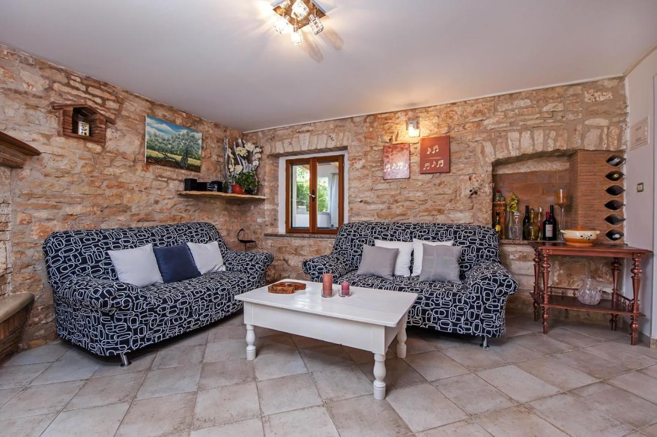 Holiday Apartment Daria 20 Ровинь Экстерьер фото