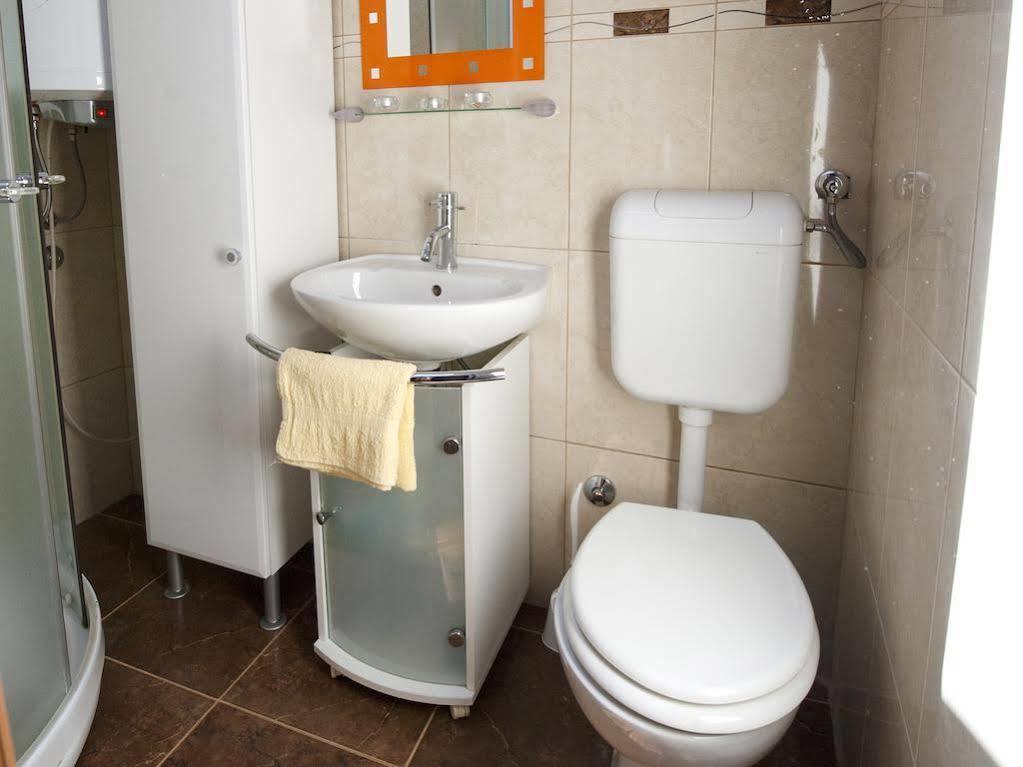Holiday Apartment Daria 20 Ровинь Экстерьер фото